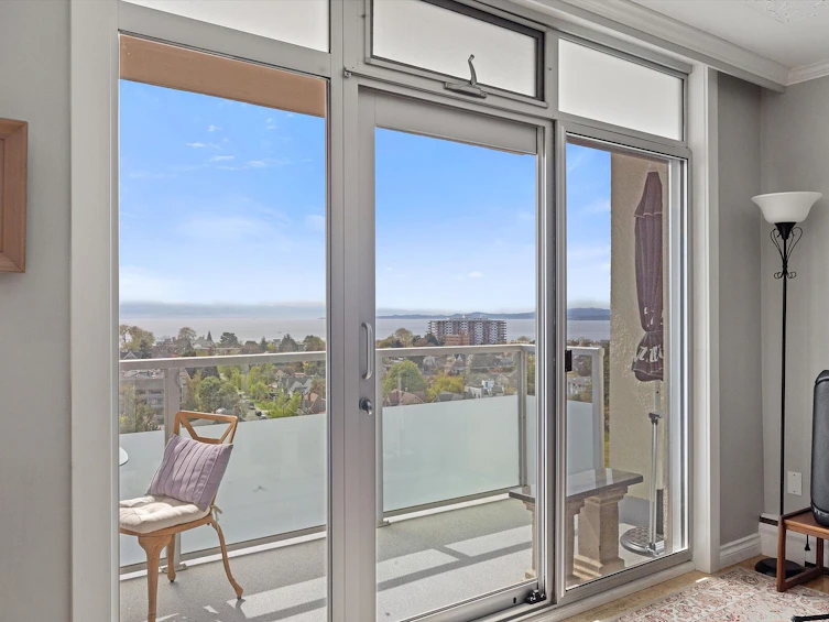 1005-250 Douglas Street, Victoria, BC, V8V 2P4 - 23