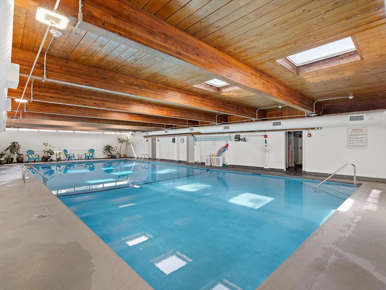 1005-250 Douglas Street, Victoria, BC, V8V 2P4 - 33