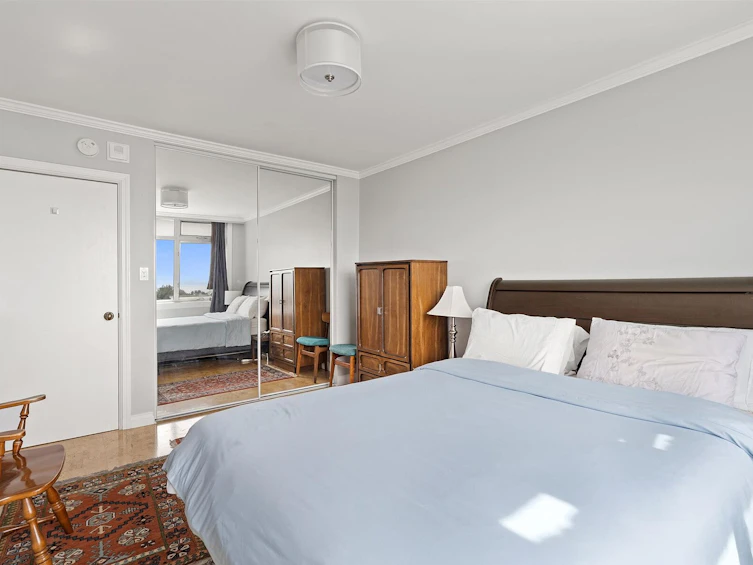 1005-250 Douglas Street, Victoria, BC, V8V 2P4 - 5