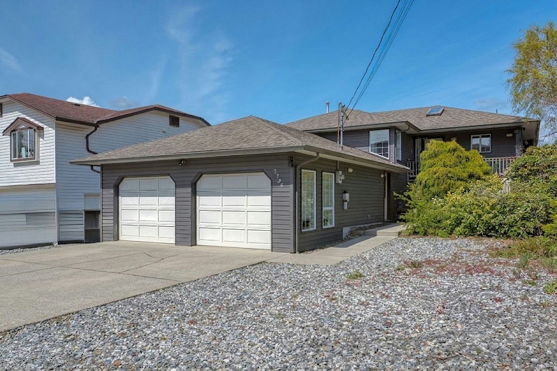 5796 Trail Avenue, Sechelt, BC, V7Z 0L8