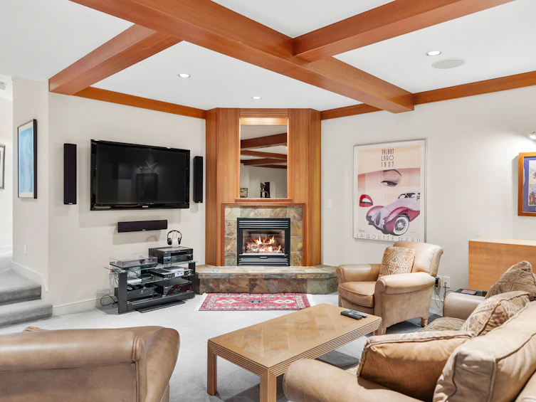 8440 Lawrence Road, Central Saanich, BC, V8M 1S5 - 36