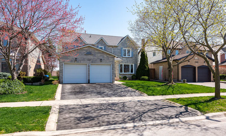 2185 Vista Drive