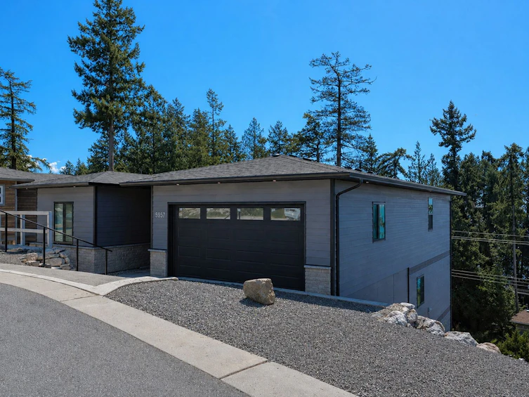 5957 Barnacle Place, Sechelt, BC, V7Z 0V4