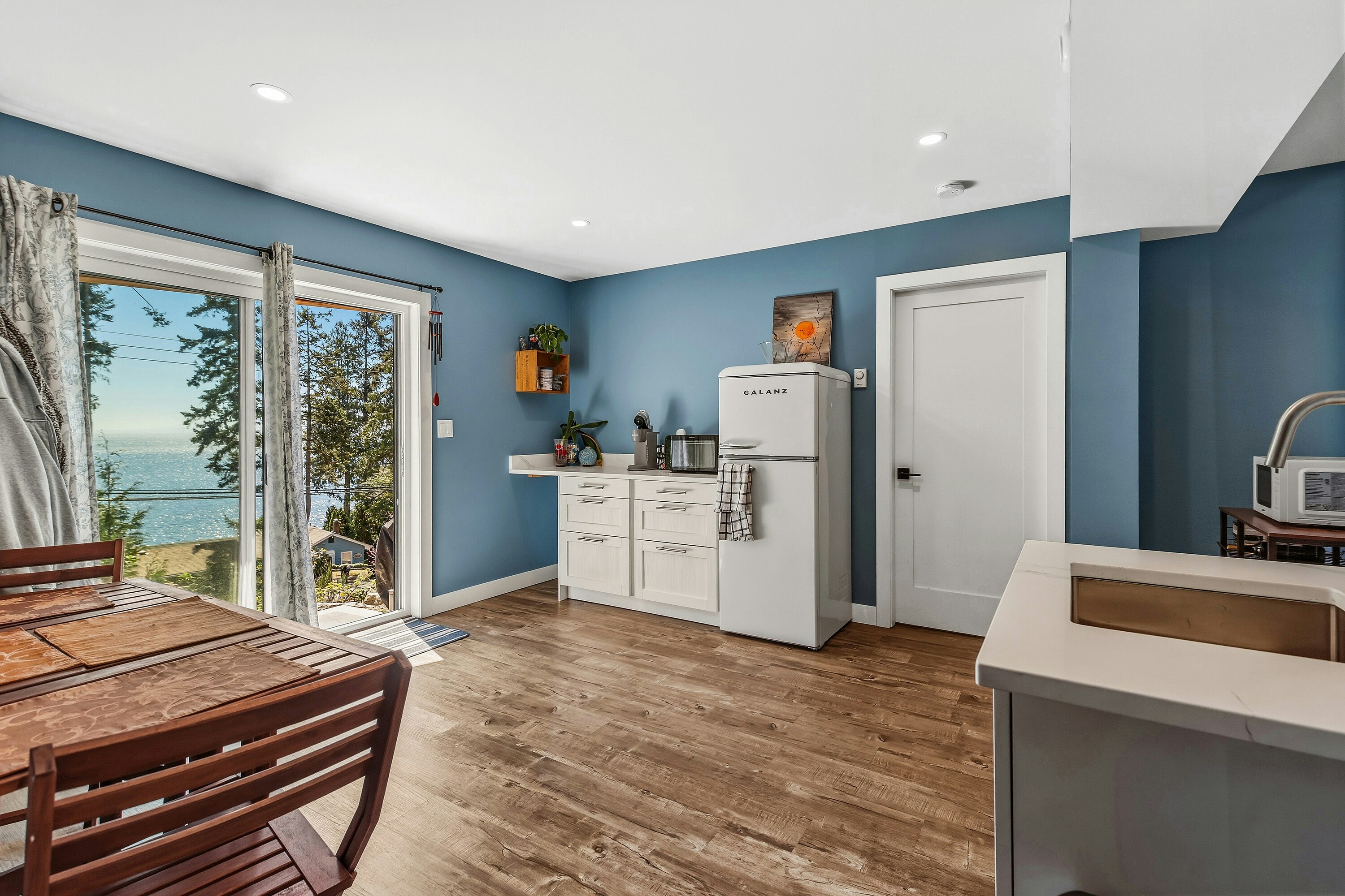 5957 Barnacle Place, Sechelt, BC, V7Z 0V4 - 32