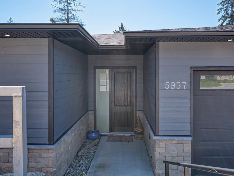 5957 Barnacle Place, Sechelt, BC, V7Z 0V4 - 5
