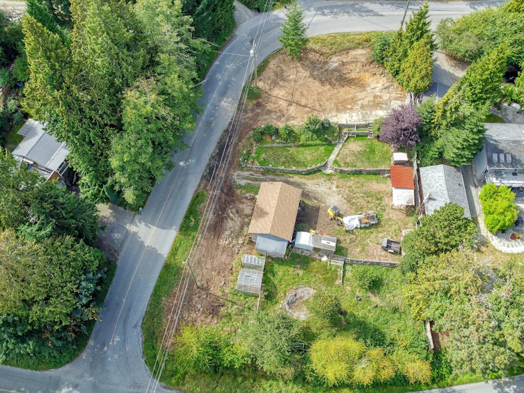 7712 Fawn Road, Halfmoon Bay, BC, V7Z 1C4 - 16