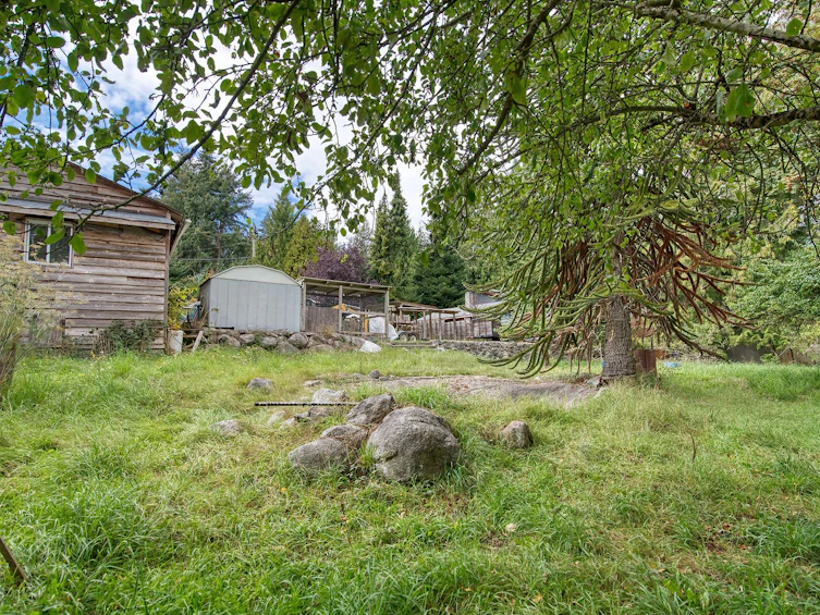 7712 Fawn Road, Halfmoon Bay, BC, V7Z 1C4 - 13
