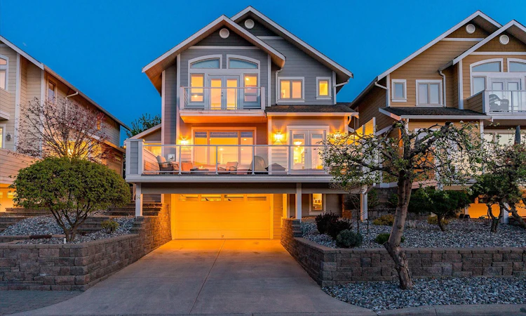 14-7769 Okanagan Landing Road