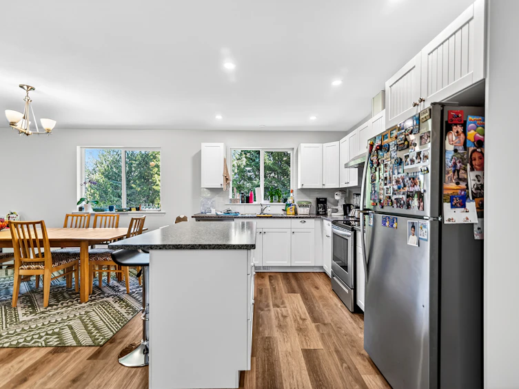 5797-5799 Sandy Hook Road, Sechelt, BC, V7Z 0P1 - 6