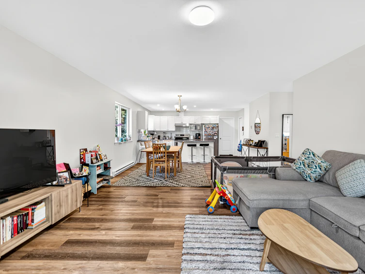 5797-5799 Sandy Hook Road, Sechelt, BC, V7Z 0P1 - 9