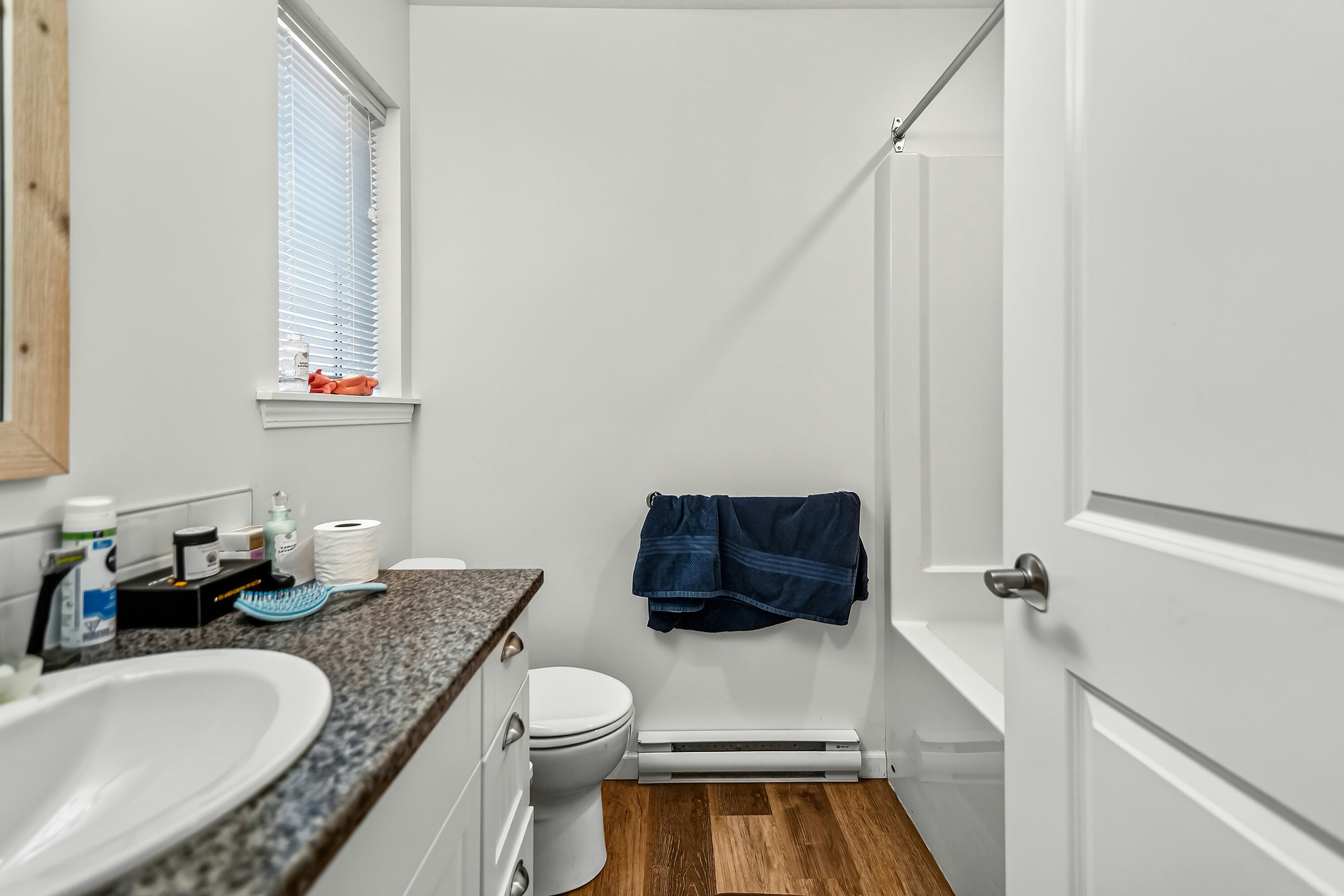 5797-5799 Sandy Hook Road, Sechelt, BC, V7Z 0P1 - 28