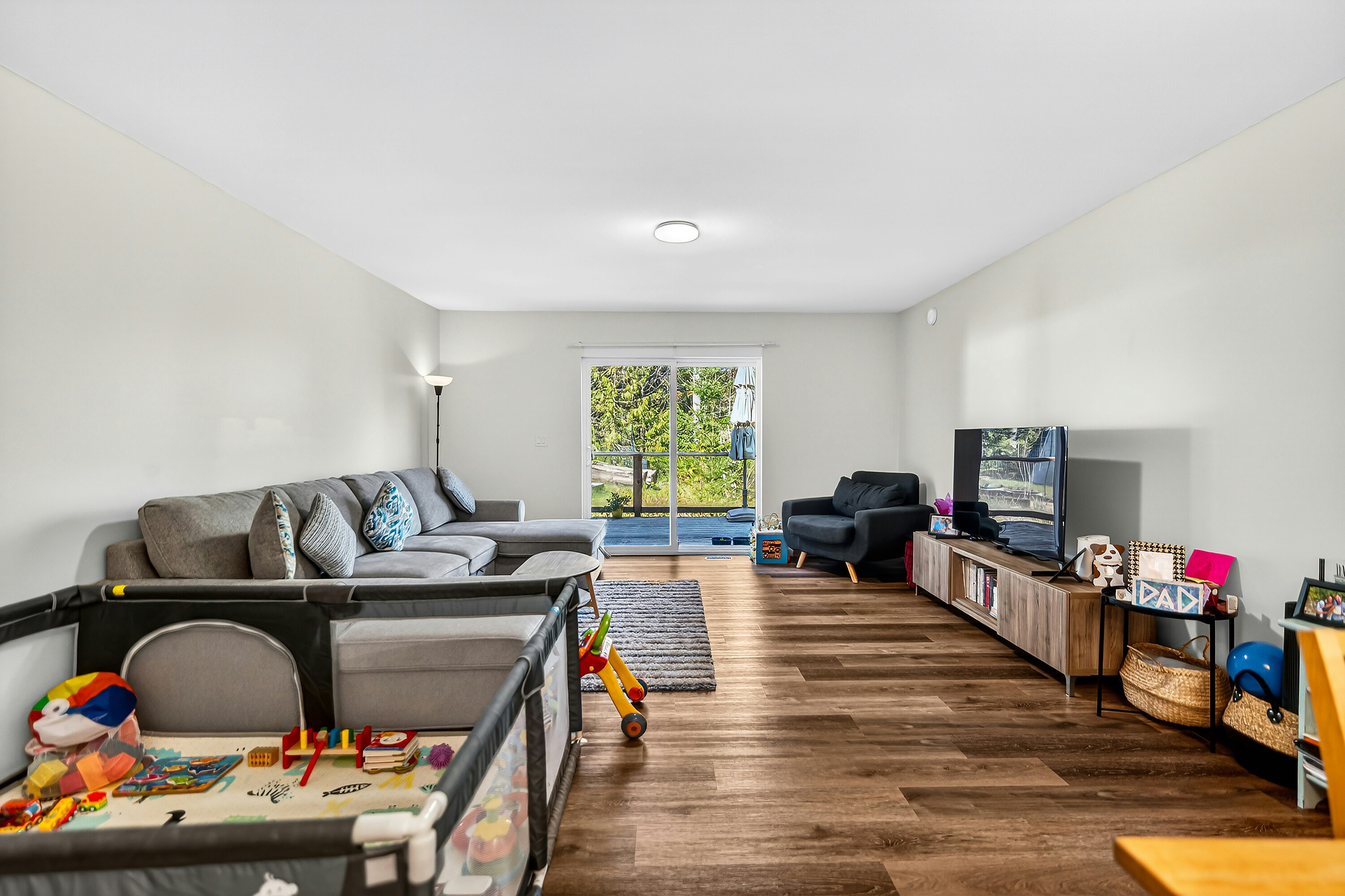 5797-5799 Sandy Hook Road, Sechelt, BC, V7Z 0P1 - 8