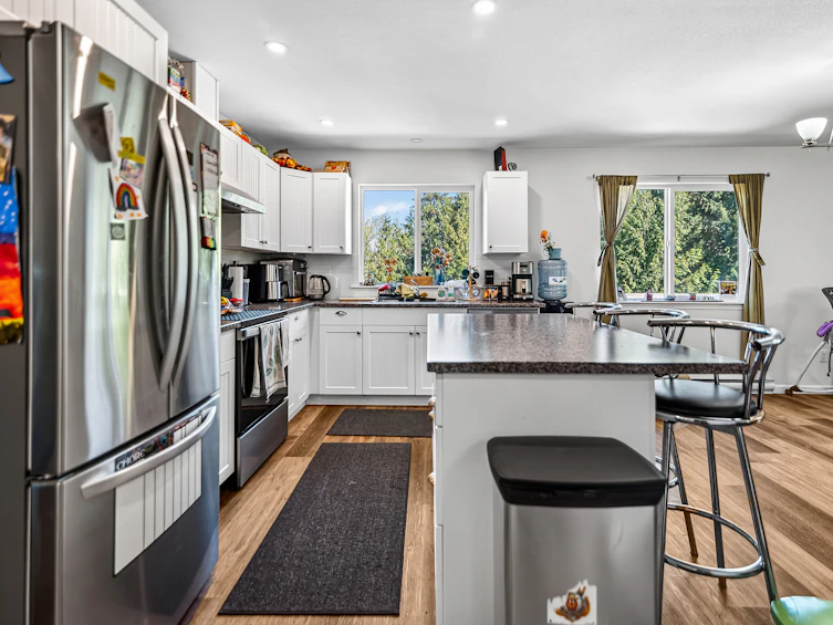 5797-5799 Sandy Hook Road, Sechelt, BC, V7Z 0P1 - 24