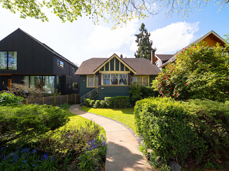 840 W 22nd Avenue, Vancouver, BC, V5Z 1Z9