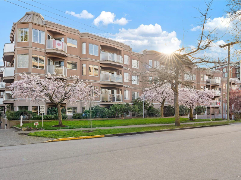 120 - 405 Quebec Street, Victoria BC V8V 4Z2