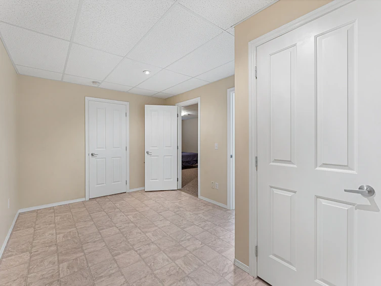 115-1405 Guisachan Place, Kelowna, BC, V1Y 9X8 - 38