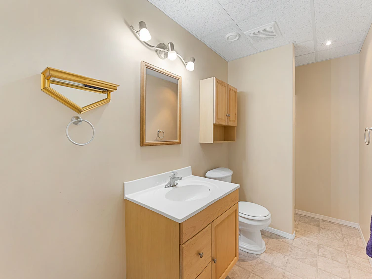 115-1405 Guisachan Place, Kelowna, BC, V1Y 9X8 - 36