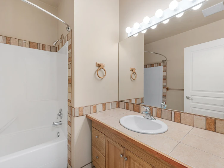 5147 Silverado Place, Kelowna, BC, V1X 7X8 - 50