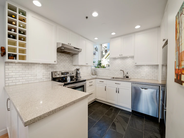 3033 Laurel Street, Vancouver, BC, V5Z 3T6 - 8