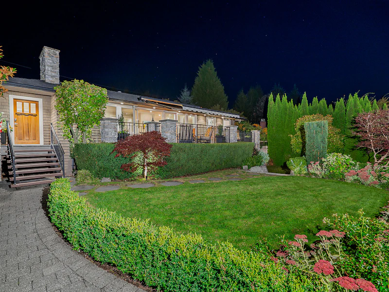 1425 Palmerston Avenue, West Vancouver BC V7T 2H8