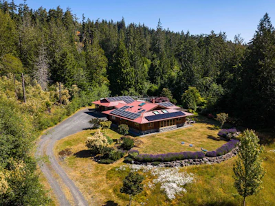 7708 West Coast Road - 2