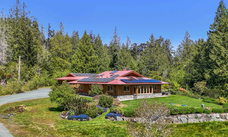 7708 West Coast Road
