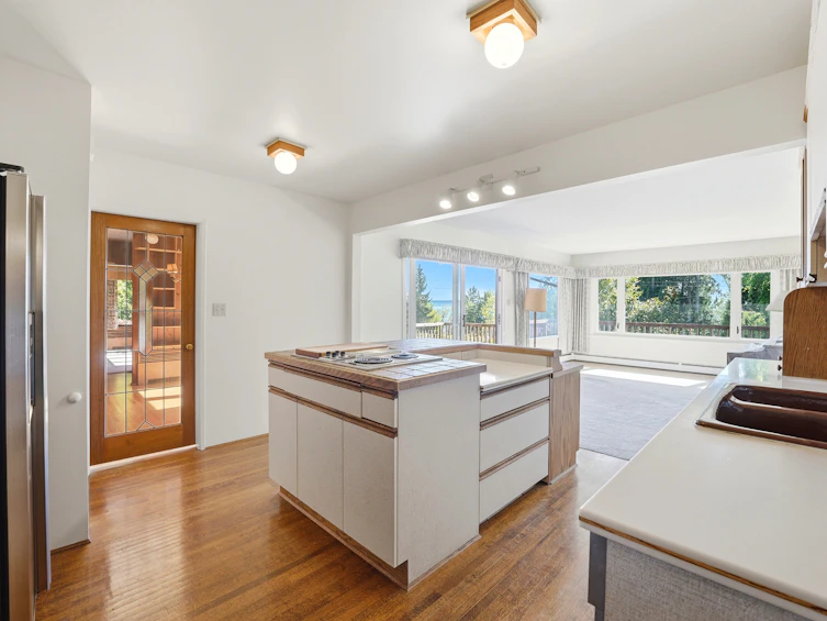 3155 Dickinson Crescent, West Vancouver, BC, V7V 2L4 - 16