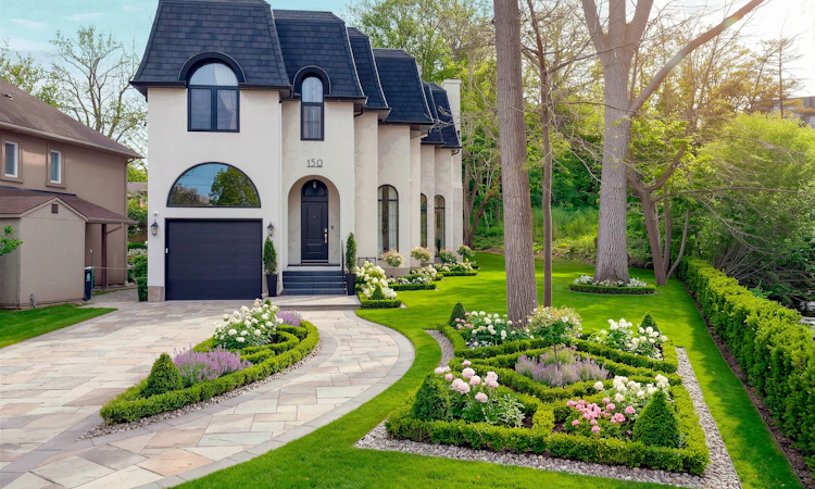 150 Edenbridge Drive