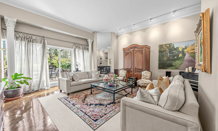 473 Spadina Road