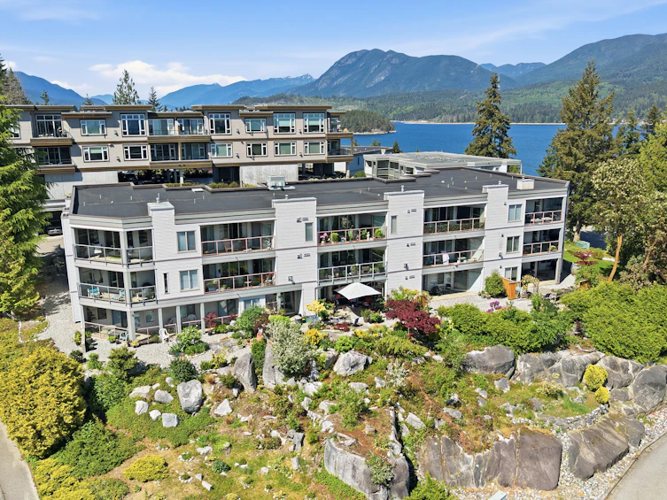 302-5780 Trail Avenue, Sechelt, BC, V7Z 0K5 - 32
