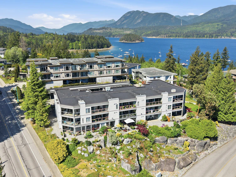 302-5780 Trail Avenue, Sechelt, BC, V7Z 0K5 - 33