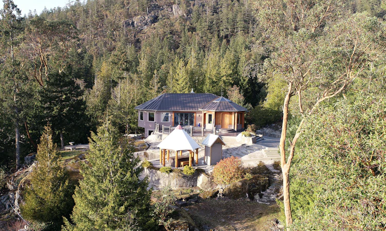 10664 Wood Bay Heights Road