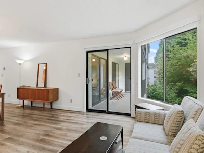 210-1521 Blackwood Street - 5