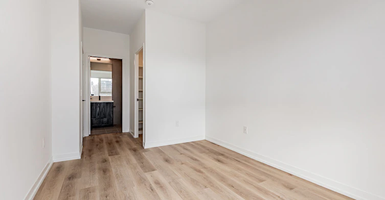 104-31 York Garden Way, Toronto, ON, M6A 2V1 - 12
