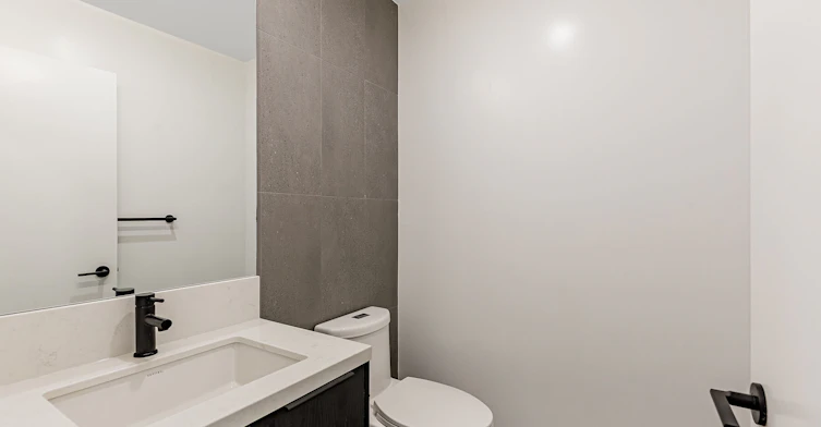 104-31 York Garden Way, Toronto, ON, M6A 2V1 - 17
