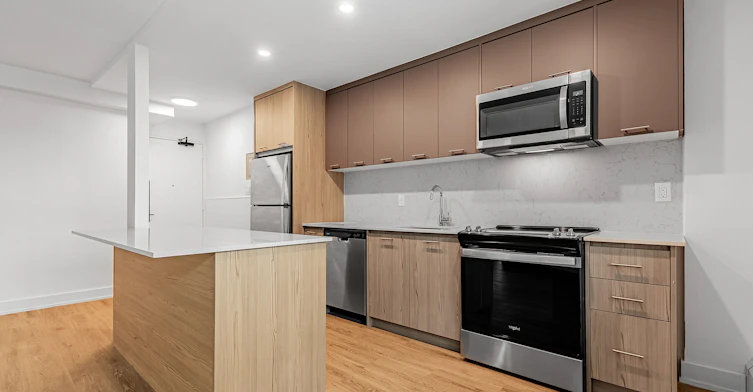 N0520-135 Tyndall Avenue, Toronto, ON, M6K 2G3 - 5