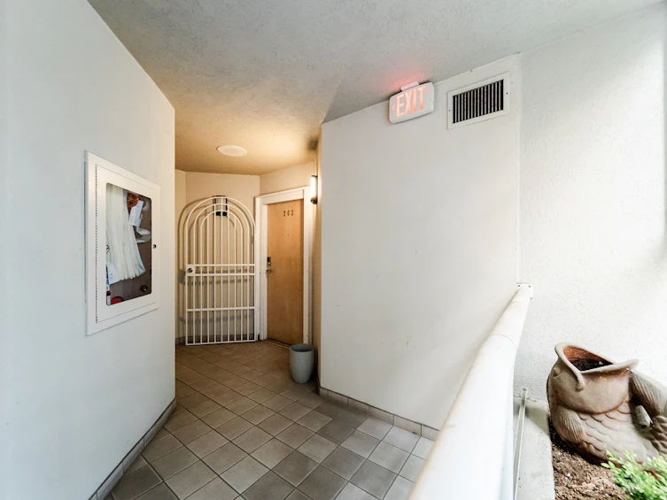 203-408 Lonsdale Avenue, North Vancouver, BC, V7M 2G5 - 5