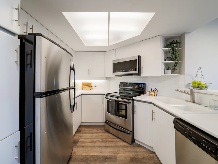 203-408 Lonsdale Avenue, North Vancouver, BC, V7M 2G5 - 14