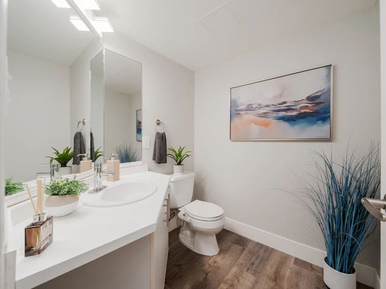 203-408 Lonsdale Avenue, North Vancouver, BC, V7M 2G5 - 16
