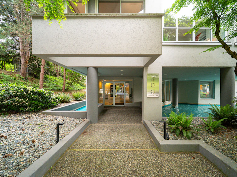 203-408 Lonsdale Avenue, North Vancouver, BC, V7M 2G5 - 2