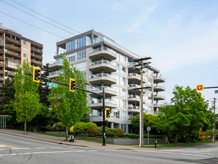 203-408 Lonsdale Avenue, North Vancouver, BC, V7M 2G5