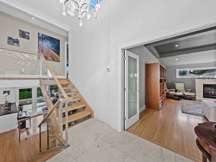 1240 Nepal Crescent, West Vancouver, BC, V7T 2H3 - 9