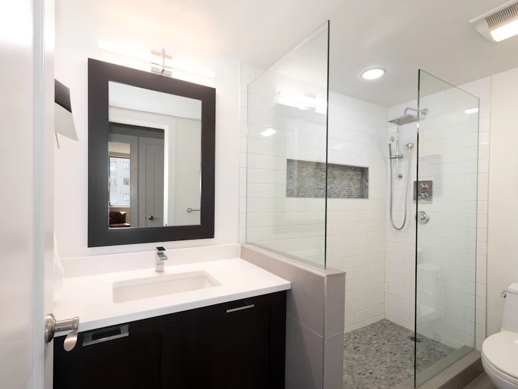 701-1341 Clyde Avenue, West Vancouver, BC, V7T 1E8 - 42