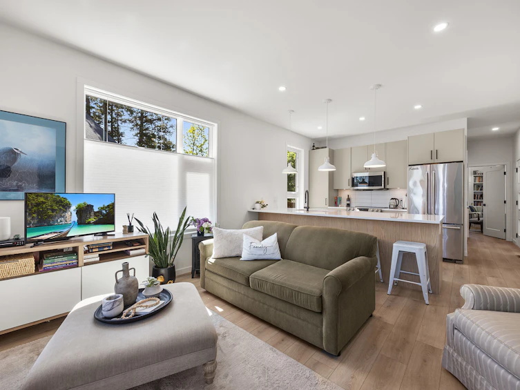 Units 1 & 2-1018 West Kelowna Road, West Kelowna, BC, V1Z 3B7 - 35