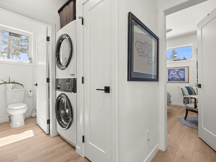 Units 1 & 2-1018 West Kelowna Road, West Kelowna, BC, V1Z 3B7 - 39