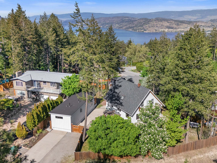 Units 1 & 2-1018 West Kelowna Road, West Kelowna, BC, V1Z 3B7