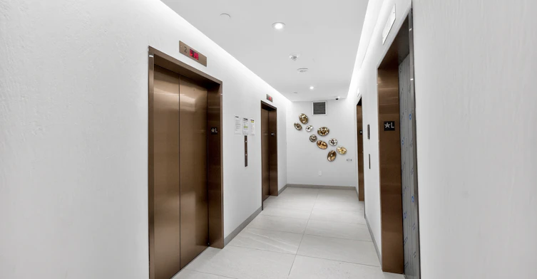 1303-1 Fairview Road E, Mississauga, ON, L5A 0B4 - 6