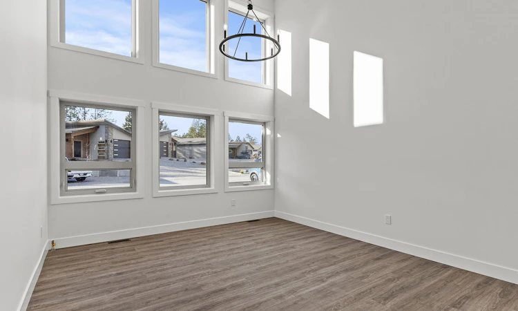 1210 Swansea Crescent
