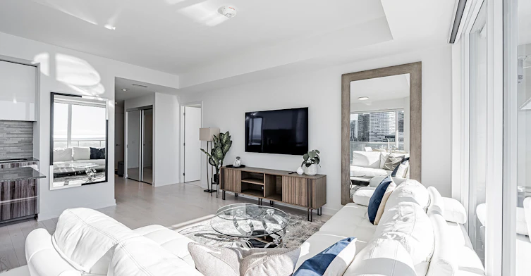 3403-15 Queens Quay E, Toronto, ON, M5E 0A5 - 4