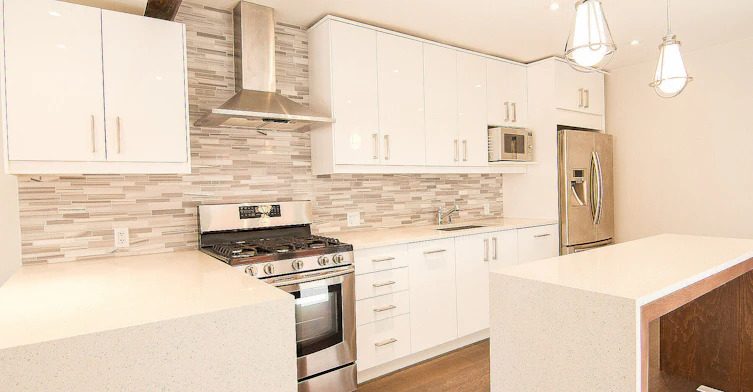 Main-900 Manning Avenue, Toronto, ON, M6G 2X4 - 5